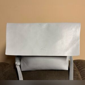 ROOTS 73 Light Grey Messenger Style Crossbody Bag